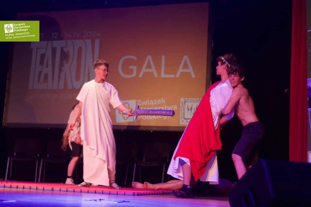 🎭✨ Przegląd Form Teatralnych "Teatron 2024" już za nami, a atmosfera była niezwykle magiczna! 🌟 Harcerze Hufca ZHP Jawor (7/7)