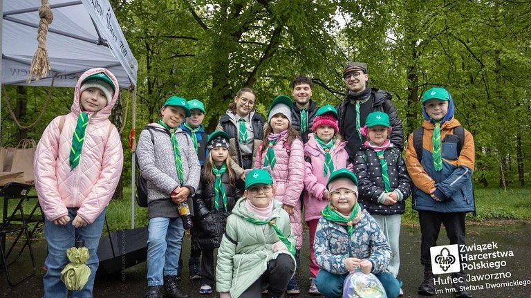 Czuwaj! ⚜️ Dzielni Apacze, Włóczykije i Leśne Skrzaty - czyli gromady z naszego hufca w terminie 20 kwietnia pomimo kapr (1/4)