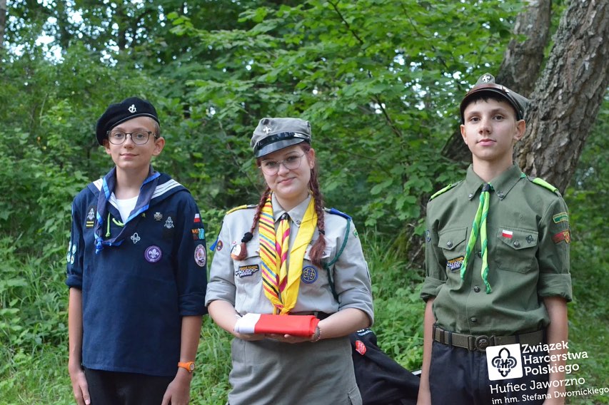 Czuwaj⚜️
Przedstawiamy fotorelację z pierwszego tygodnia naszego obozu w Orzyszu na Polanie Wydra!⛺️
Na każdym z podob (4/8)