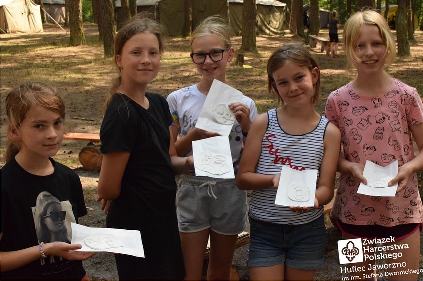 Czuj, czuj, czuwaj!⚜️
Zapraszamy do fotorelacji z ostatnich dni naszej kolonii w Siamoszycach!🌲
W ostatnich dniach odb (11/12)