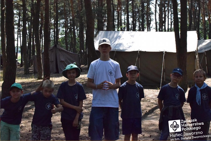 Czuj, czuj, czuwaj!⚜️
Zapraszamy do fotorelacji z ostatnich dni naszej kolonii w Siamoszycach!🌲
W ostatnich dniach odb (8/12)