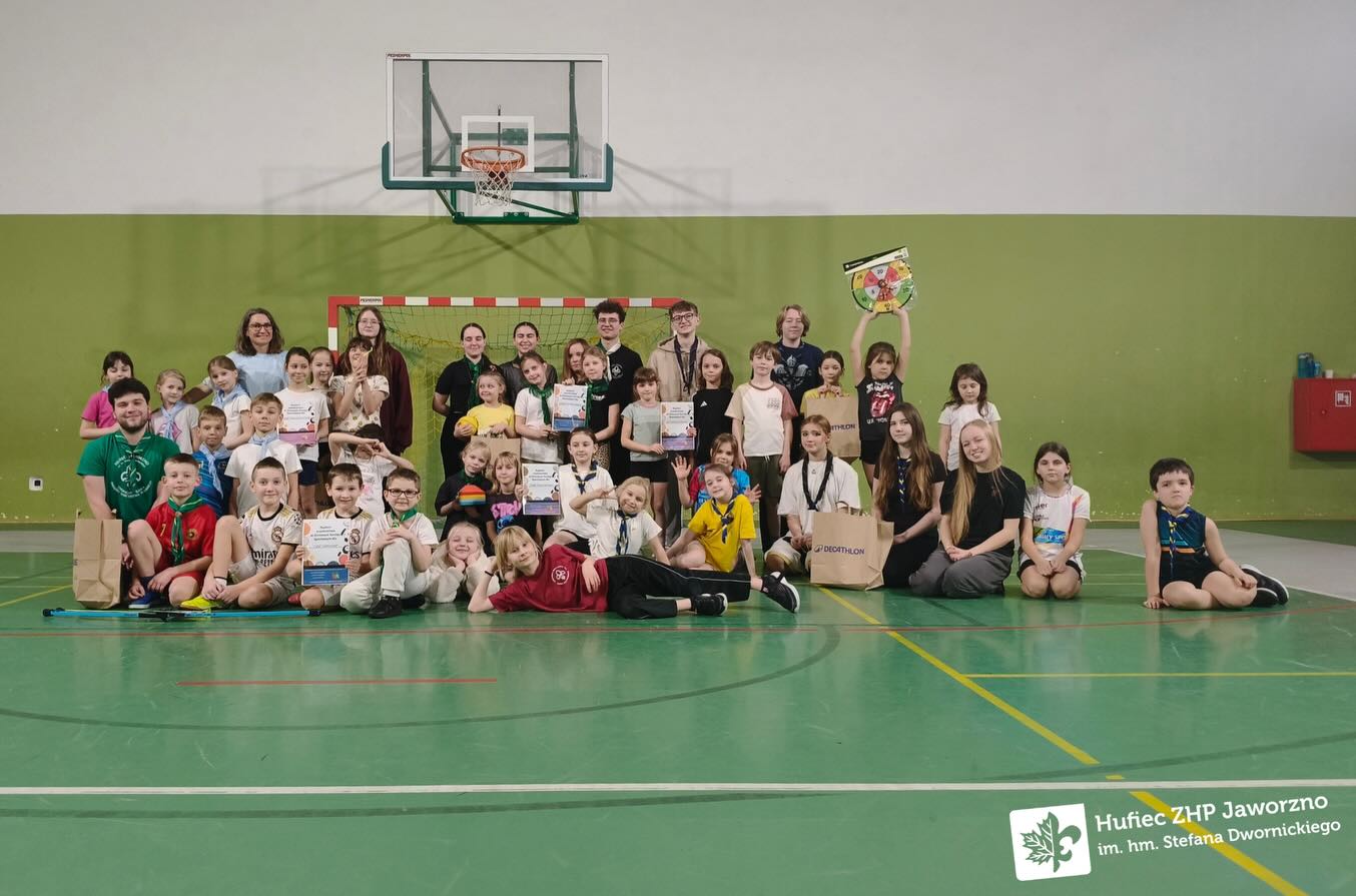 W zeszłą sobotę (tj. 07.02) odbyła się Olimpiada Zuchowa. Całość zaczęła się od oficjalnego rozpoczęcia oraz muzycznej (1/18)