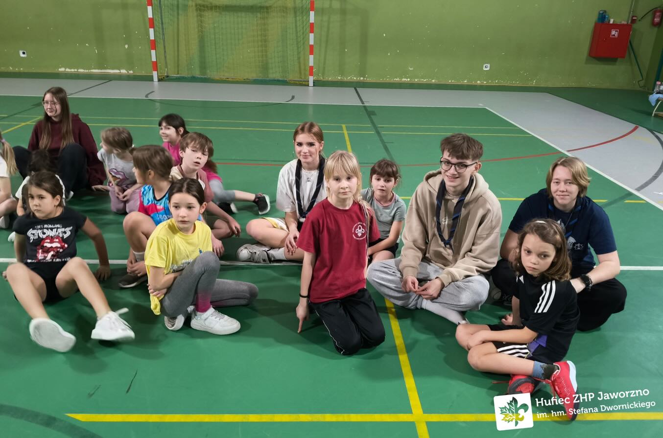 W zeszłą sobotę (tj. 07.02) odbyła się Olimpiada Zuchowa.

Całość zaczęła się od oficjalnego rozpoczęcia oraz muzycznej (12/18)