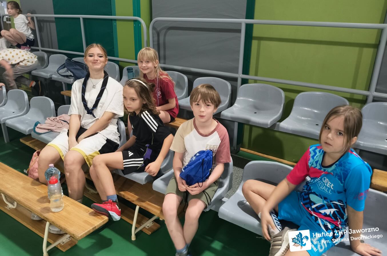 W zeszłą sobotę (tj. 07.02) odbyła się Olimpiada Zuchowa.

Całość zaczęła się od oficjalnego rozpoczęcia oraz muzycznej (13/18)