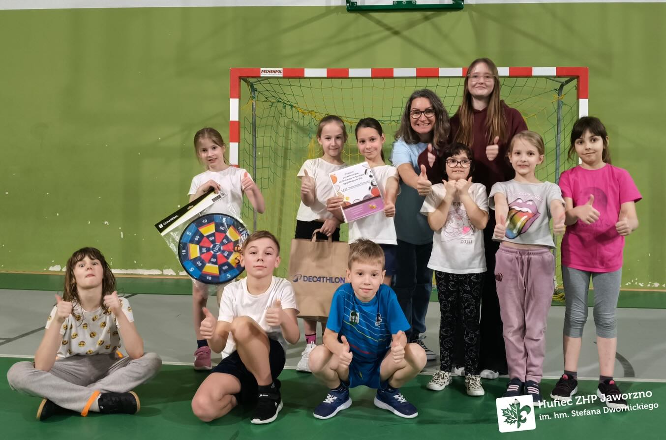 W zeszłą sobotę (tj. 07.02) odbyła się Olimpiada Zuchowa.

Całość zaczęła się od oficjalnego rozpoczęcia oraz muzycznej (16/18)