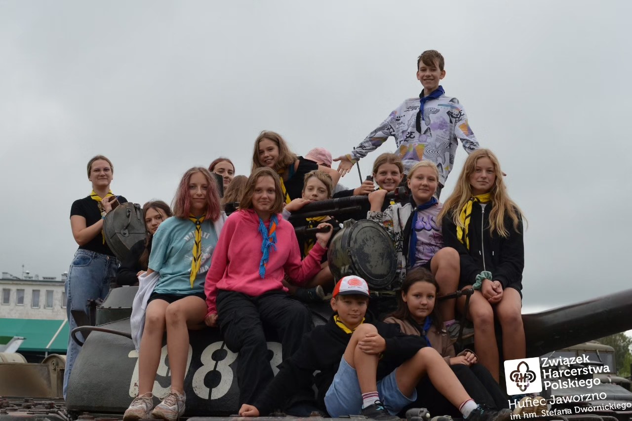 Czuwaj ⚜️
Przychodzimy z fotorelacja z drugiego tygodnia naszego obozu w Orzyszu na polanie Wydra! ⛺
W tym tygodniu uc (6/6)
