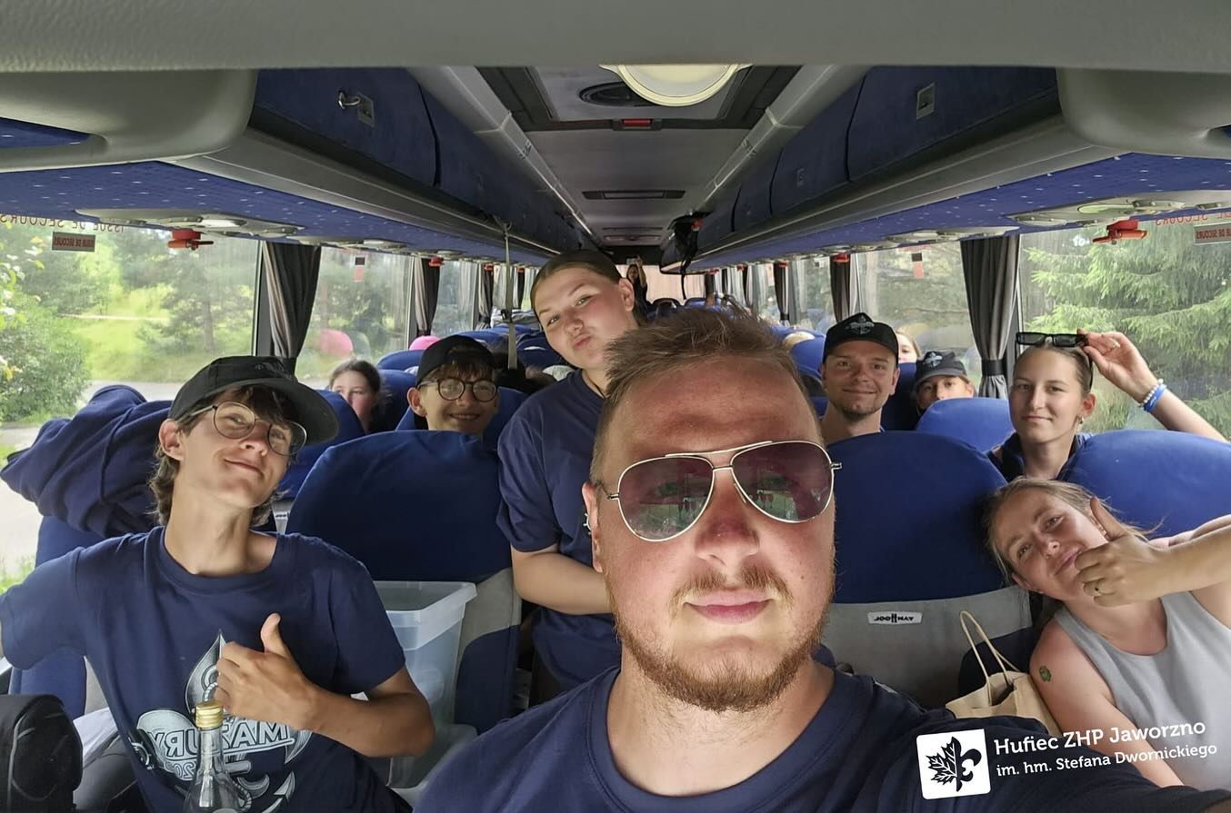 Czuwaj! ⚜️
Przychodzimy z fotorelacją z drugiego tygodnia Mazurskiego Rejsu! ⛵💙
Z jeziora Dargin przez Kisajno i Niego (10/10)