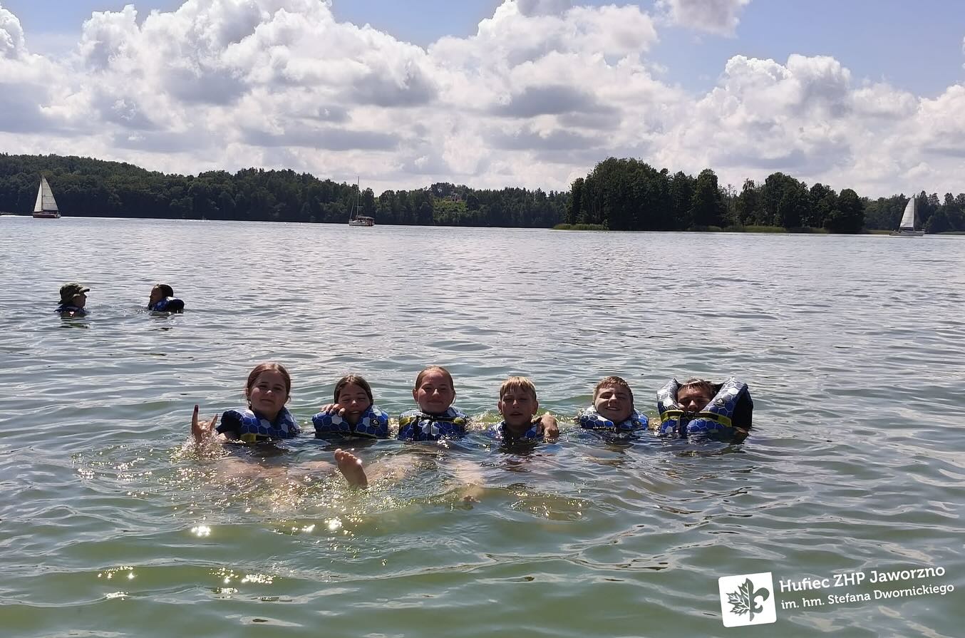 Czuwaj! ⚜️
Przychodzimy z fotorelacją z drugiego tygodnia Mazurskiego Rejsu! ⛵💙
Z jeziora Dargin przez Kisajno i Niego (2/10)