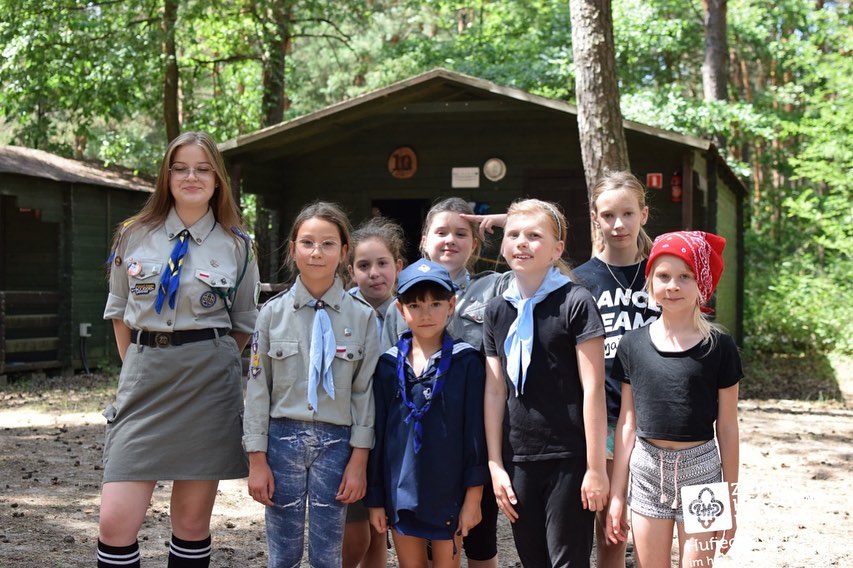 Czuj, czuj, czuwaj!⚜️

Przedstawiamy wam fotorelację z pierwszych dni naszej kolonii zuchowej w Siamoszycach! 🏕️

Podcza (6/9)