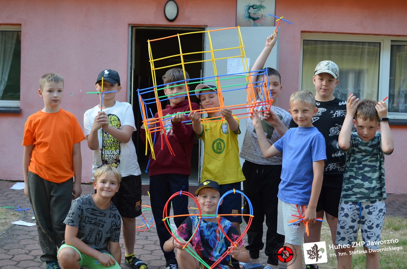 🏛️✨ Kolejne dni naszej kolonii upłynęły pod znakiem starożytnej Grecji i były pełne przygód, kreatywności oraz świetnej (7/20)